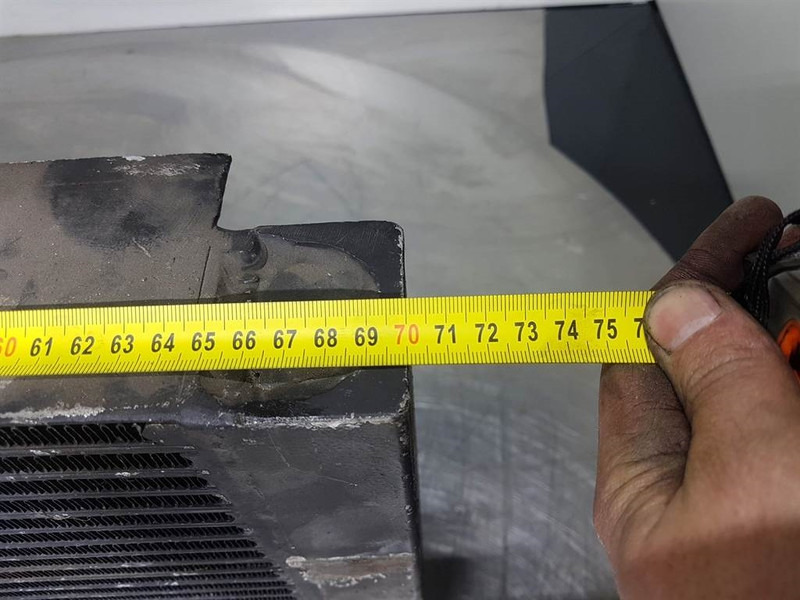 Nissens 170403300 - Oil Cooler/Kühler/Koeler - Motor y piezas para Maquinaria de construcción: foto 5 Nissens 170403300 - Oil Cooler/Kühler/Koeler - Motor y piezas para Maquinaria de construcción: foto 5