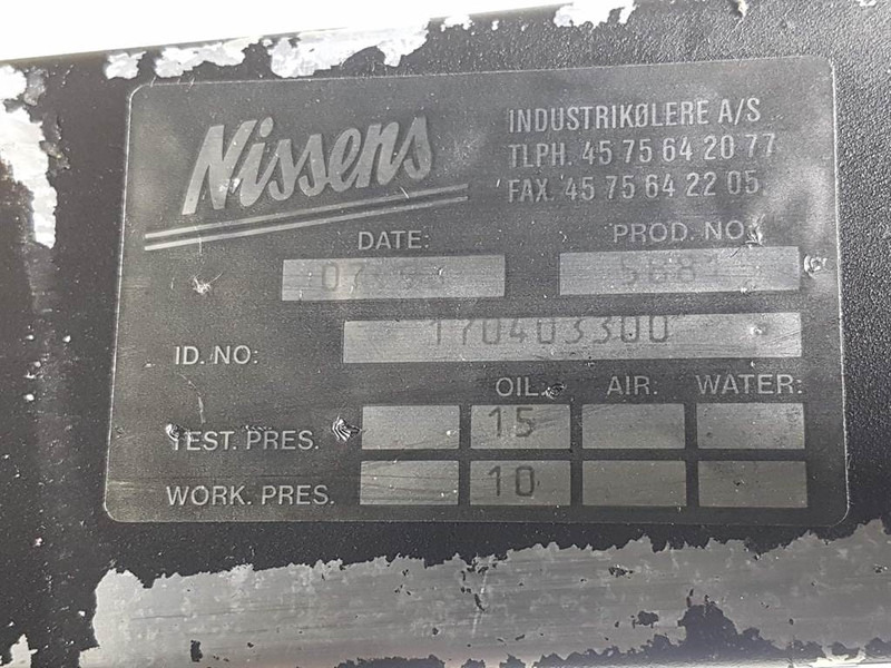 Nissens 170403300 - Oil Cooler/Kühler/Koeler - Motor y piezas para Maquinaria de construcción: foto 4 Nissens 170403300 - Oil Cooler/Kühler/Koeler - Motor y piezas para Maquinaria de construcción: foto 4