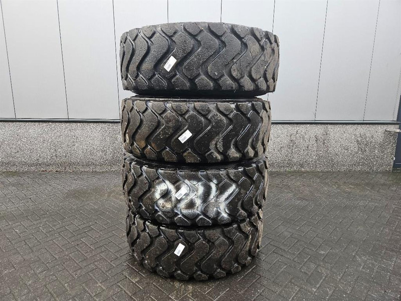 O & K L25.5-Renova 20.5R25-Tire/Reifen/Band - Neumáticos y llantas para Maquinaria de construcción: foto 1 O & K L25.5-Renova 20.5R25-Tire/Reifen/Band - Neumáticos y llantas para Maquinaria de construcción: foto 1