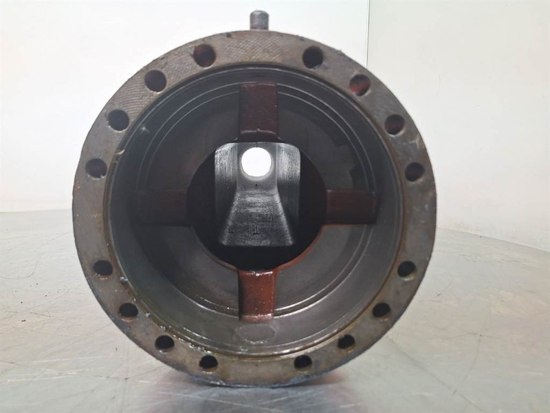 O & K L6 - 4711346 Axle housing/Achskörper/Astrechter - Eje y piezas para Maquinaria de construcción: foto 5 O & K L6 - 4711346 Axle housing/Achskörper/Astrechter - Eje y piezas para Maquinaria de construcción: foto 5