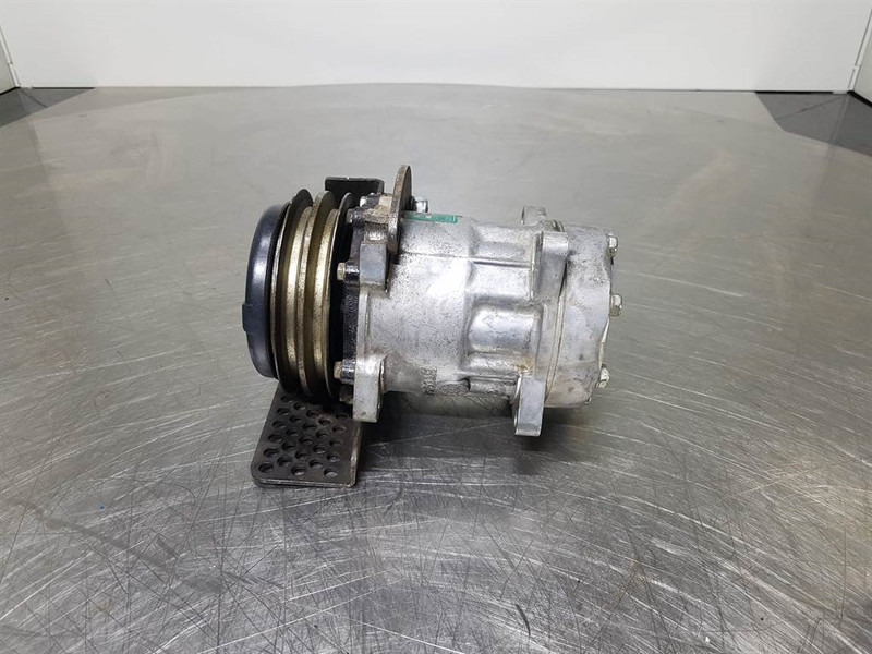 SANDEN SD7H15-6035-Compressor/Kompressor/Aircopomp - Compresor de aire acondicionado para Maquinaria de construcción: foto 2 SANDEN SD7H15-6035-Compressor/Kompressor/Aircopomp - Compresor de aire acondicionado para Maquinaria de construcción: foto 2