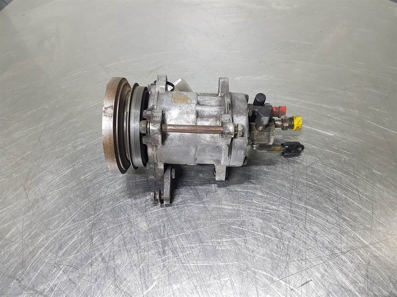 SANDEN SD7H15 - Compressor/Kompressor/Aircopomp - Motor y piezas para Maquinaria de construcción: foto 2 SANDEN SD7H15 - Compressor/Kompressor/Aircopomp - Motor y piezas para Maquinaria de construcción: foto 2