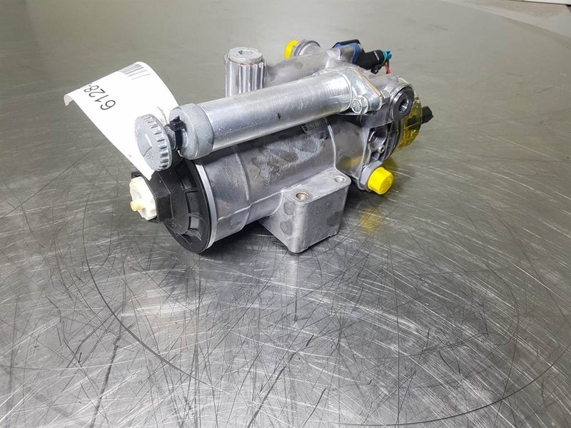 Sennebogen 818-SE1717-Fuel filter/Kraftstofffilter - Motor y piezas para Maquinaria de construcción: foto 3 Sennebogen 818-SE1717-Fuel filter/Kraftstofffilter - Motor y piezas para Maquinaria de construcción: foto 3