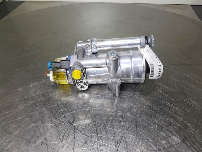 Sennebogen 818-SE1717-Fuel filter/Kraftstofffilter - Motor y piezas para Maquinaria de construcción: foto 2 Sennebogen 818-SE1717-Fuel filter/Kraftstofffilter - Motor y piezas para Maquinaria de construcción: foto 2