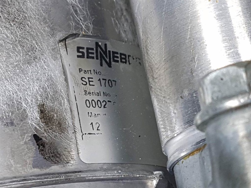 Sennebogen 818-SE1717-Fuel filter/Kraftstofffilter - Motor y piezas para Maquinaria de construcción: foto 4 Sennebogen 818-SE1717-Fuel filter/Kraftstofffilter - Motor y piezas para Maquinaria de construcción: foto 4