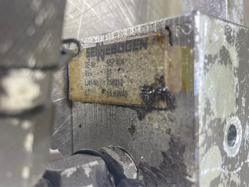 Sennebogen 835E-157404-Valve/Ventile/Ventiel - Hidráulica para Maquinaria de construcción: foto 4 Sennebogen 835E-157404-Valve/Ventile/Ventiel - Hidráulica para Maquinaria de construcción: foto 4