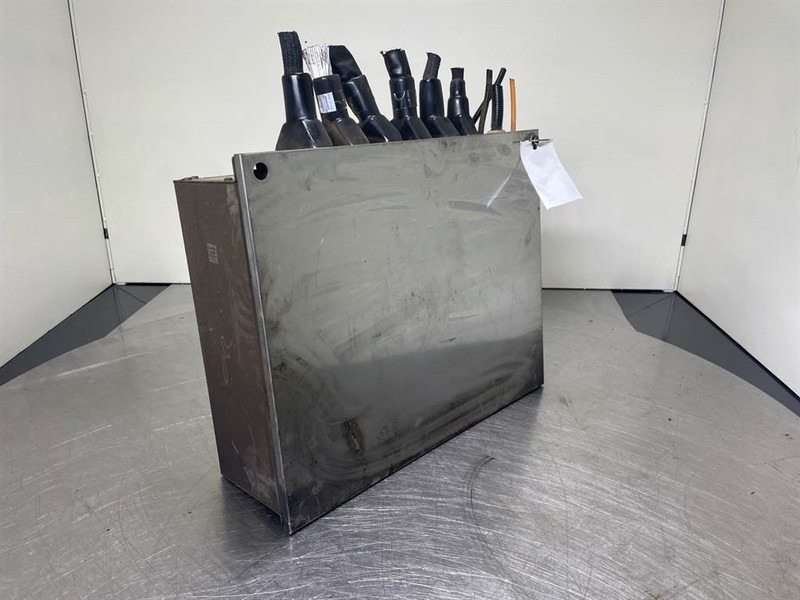 Sennebogen 835E-175343-Switch kabinet/Schaltschrank - Sistema eléctrico para Maquinaria de construcción: foto 3 Sennebogen 835E-175343-Switch kabinet/Schaltschrank - Sistema eléctrico para Maquinaria de construcción: foto 3