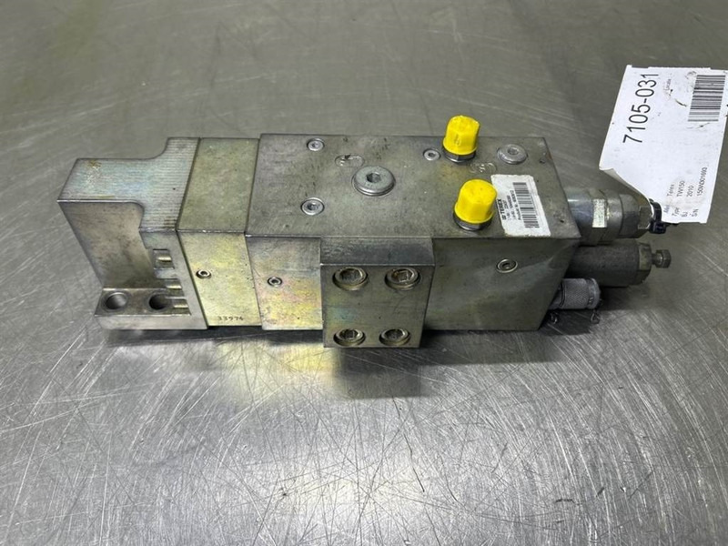 Terex TW150-6092612-Counterbalance valve/Senkbremsventil - Hidráulica para Maquinaria de construcción: foto 2 Terex TW150-6092612-Counterbalance valve/Senkbremsventil - Hidráulica para Maquinaria de construcción: foto 2