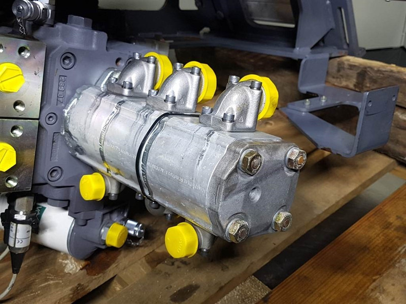 Vögele 1802298/96.2825.1000-Haldex WP09A3-Gearpump - Hidráulica: foto 2 Vögele 1802298/96.2825.1000-Haldex WP09A3-Gearpump - Hidráulica: foto 2