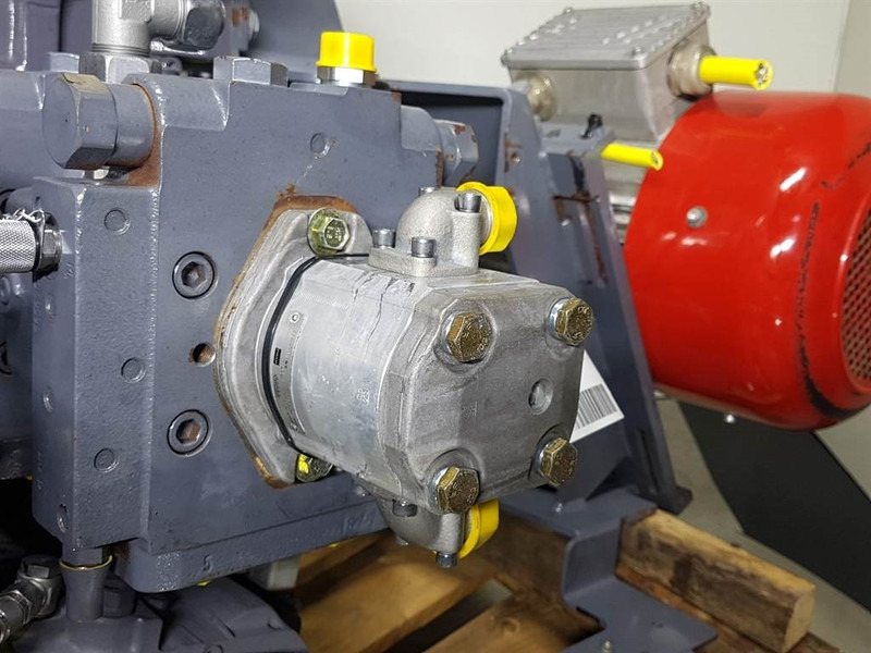 Vögele 1802925 / 2046225-Haldex WP09A1-1802925-Gearpump - Hidráulica: foto 2 Vögele 1802925 / 2046225-Haldex WP09A1-1802925-Gearpump - Hidráulica: foto 2