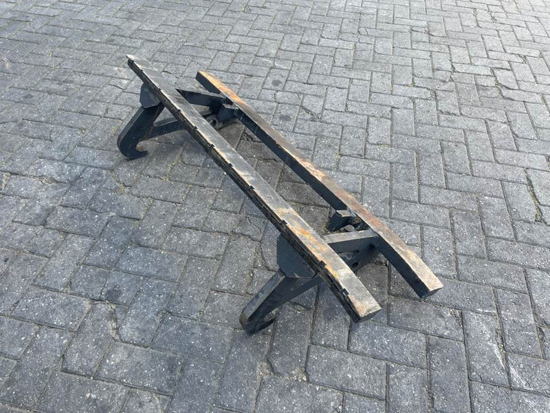 Volvo L28/L30/L35 - Forks/Palletgabeln/Palletvorken - Horquillas para Maquinaria de construcción: foto 1 Volvo L28/L30/L35 - Forks/Palletgabeln/Palletvorken - Horquillas para Maquinaria de construcción: foto 1
