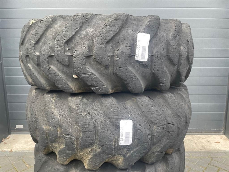 Volvo L30D-Firestone 12.5-20-Tire/Reifen/Band - Neumáticos y llantas para Maquinaria de construcción: foto 3 Volvo L30D-Firestone 12.5-20-Tire/Reifen/Band - Neumáticos y llantas para Maquinaria de construcción: foto 3