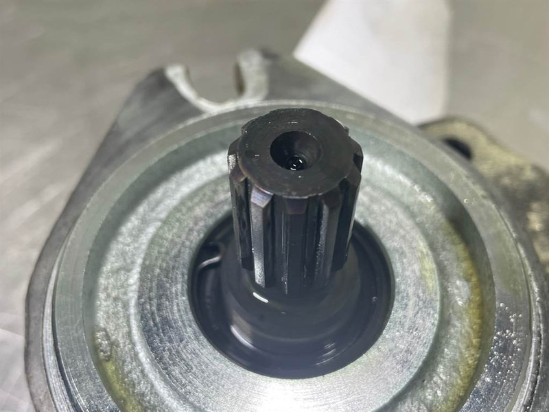 Volvo L35B-Haldex WP15A1-1830497-Gearpump/Zahnradpumpe - Hidráulica para Maquinaria de construcción: foto 4 Volvo L35B-Haldex WP15A1-1830497-Gearpump/Zahnradpumpe - Hidráulica para Maquinaria de construcción: foto 4