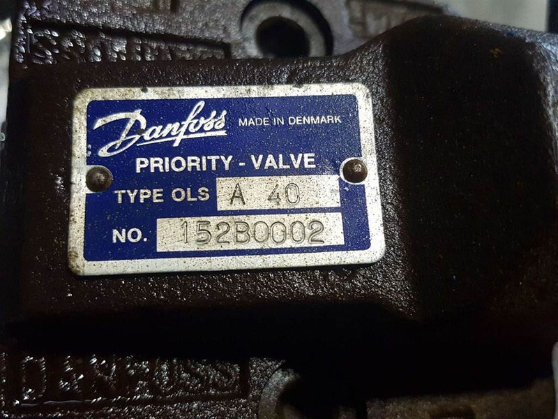 Zeppelin ZM15-Sauer Danfoss OSPC160LS-150-1186-Steeringunit - Hidráulica: foto 4 Zeppelin ZM15-Sauer Danfoss OSPC160LS-150-1186-Steeringunit - Hidráulica: foto 4