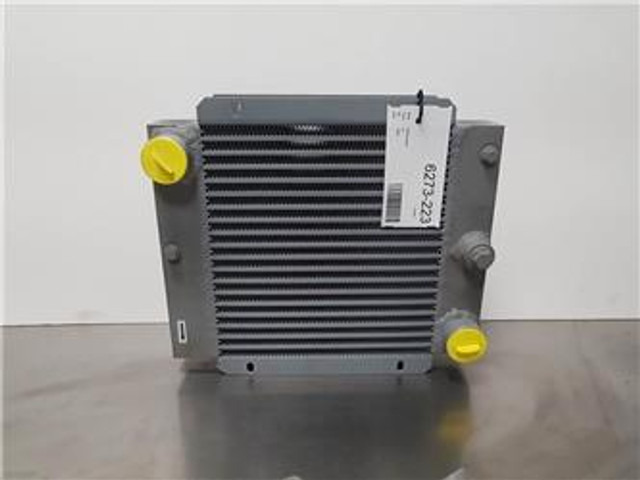 Zettelmeyer ZL-SLB KBK2T-091378-Cooler/Kühler/Koeler - Motor para Maquinaria de construcción: foto 1 Zettelmeyer ZL-SLB KBK2T-091378-Cooler/Kühler/Koeler - Motor para Maquinaria de construcción: foto 1