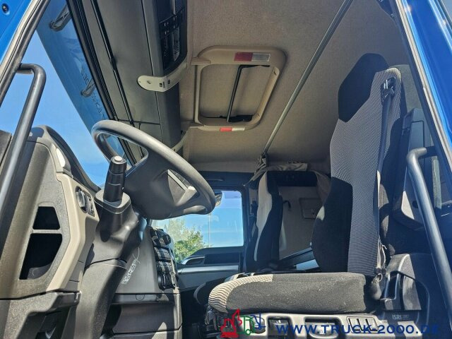 MAN TGX 18.500 XL 4x4 H Kipphyd. Bett Kühlschrank - Cabeza tractora: foto 5 MAN TGX 18.500 XL 4x4 H Kipphyd. Bett Kühlschrank - Cabeza tractora: foto 5
