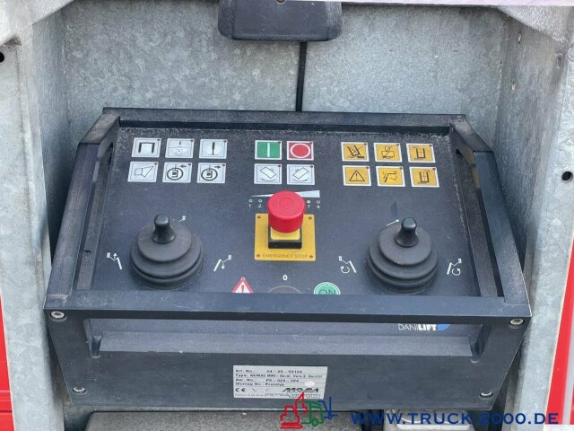 MAN 18.280 4x4 Feuerwehr 25m Höhe Rettungskorb - Camión de bomberos: foto 5 MAN 18.280 4x4 Feuerwehr 25m Höhe Rettungskorb - Camión de bomberos: foto 5