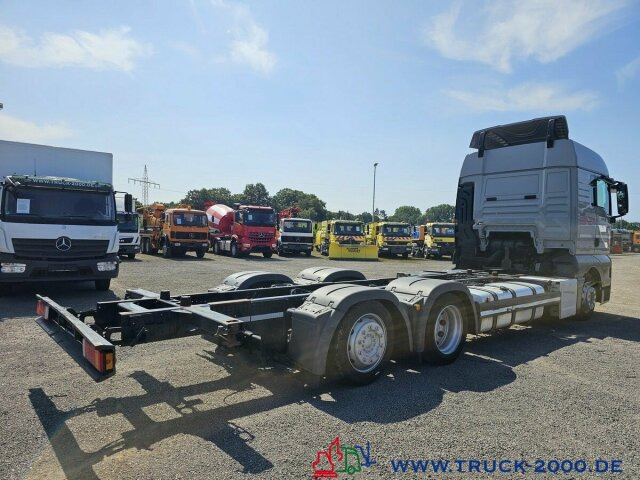MAN TGX 26.460 XXL LowLiner Jumbo Retarder 2 Betten - Camión portacontenedore/ Intercambiable: foto 2 MAN TGX 26.460 XXL LowLiner Jumbo Retarder 2 Betten - Camión portacontenedore/ Intercambiable: foto 2