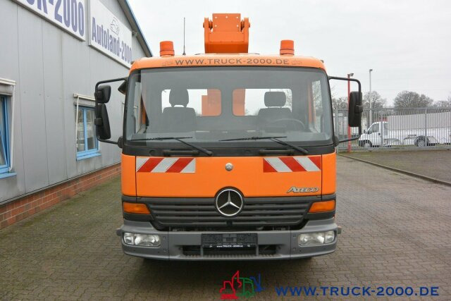 Mercedes-Benz Atego 815 Ruthmann T170 17m seitl. Auslage 12m - Camión con plataforma elevadora: foto 2 Mercedes-Benz Atego 815 Ruthmann T170 17m seitl. Auslage 12m - Camión con plataforma elevadora: foto 2
