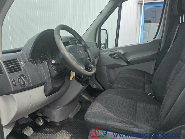 Mercedes-Benz Sprinter 316 CDI Hoch Klima 3 Sitzer Schaltung - Furgoneta pequeña: foto 4 Mercedes-Benz Sprinter 316 CDI Hoch Klima 3 Sitzer Schaltung - Furgoneta pequeña: foto 4