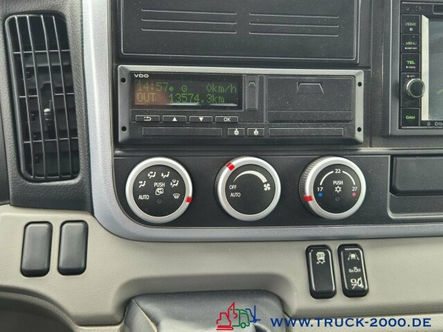 Mitsubishi Canter Fuso 6S15 Winter Schneeschild Salzstreuer - Camión portacontenedor de cadenas: foto 4 Mitsubishi Canter Fuso 6S15 Winter Schneeschild Salzstreuer - Camión portacontenedor de cadenas: foto 4