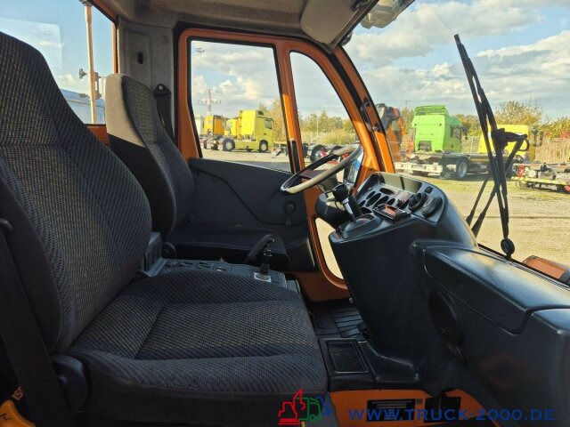Multicar M30 Winterdienst inkl. Schneeschild +Salzstreuer - Furgoneta basculante: foto 3 Multicar M30 Winterdienst inkl. Schneeschild +Salzstreuer - Furgoneta basculante: foto 3