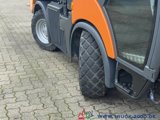 Barredora vial Multicar Tremo X56 Winterdienst Streuer + Besen NUR7536KM: foto 10