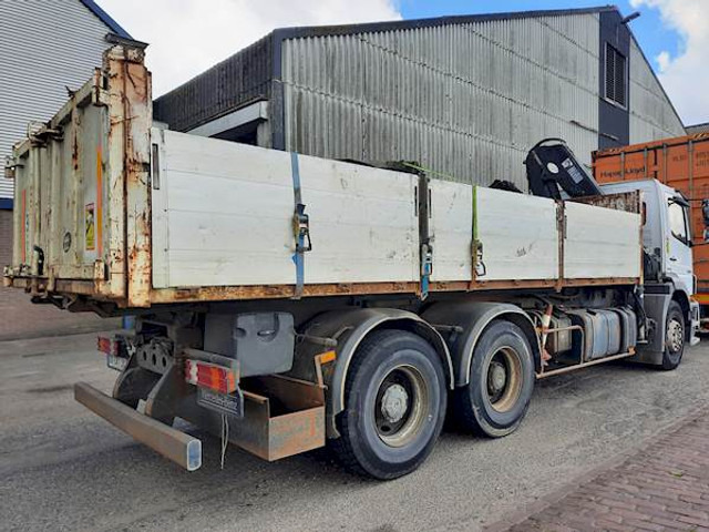 Mercedes-Benz 2633 6X4 - Camión volquete: foto 4 Mercedes-Benz 2633 6X4 - Camión volquete: foto 4