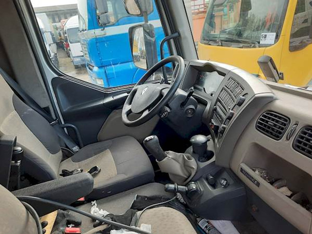 Renault MIDLUM 220 - Camión chasis: foto 4 Renault MIDLUM 220 - Camión chasis: foto 4