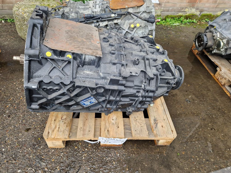 ZF ASTRONIC 12AS2130 TD - Caja de cambios: foto 1 ZF ASTRONIC 12AS2130 TD - Caja de cambios: foto 1