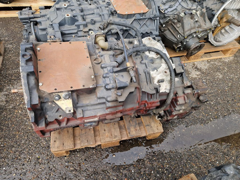 ZF ASTRONIC 16AS2200 IT - Caja de cambios: foto 1 ZF ASTRONIC 16AS2200 IT - Caja de cambios: foto 1