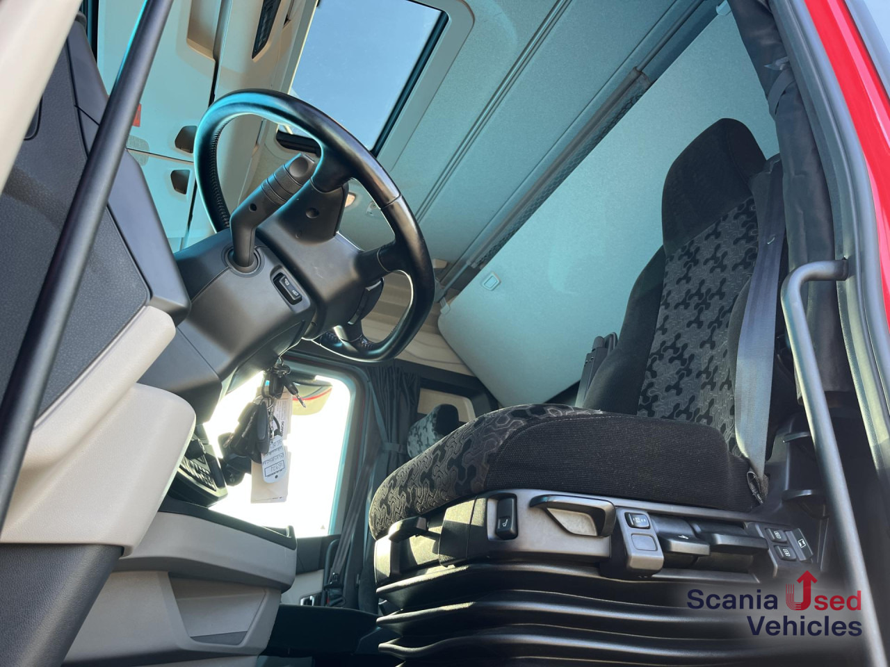 SCANIA R 410 A4x2NA RETARDER LED NAVI - Cabeza tractora: foto 2 SCANIA R 410 A4x2NA RETARDER LED NAVI - Cabeza tractora: foto 2