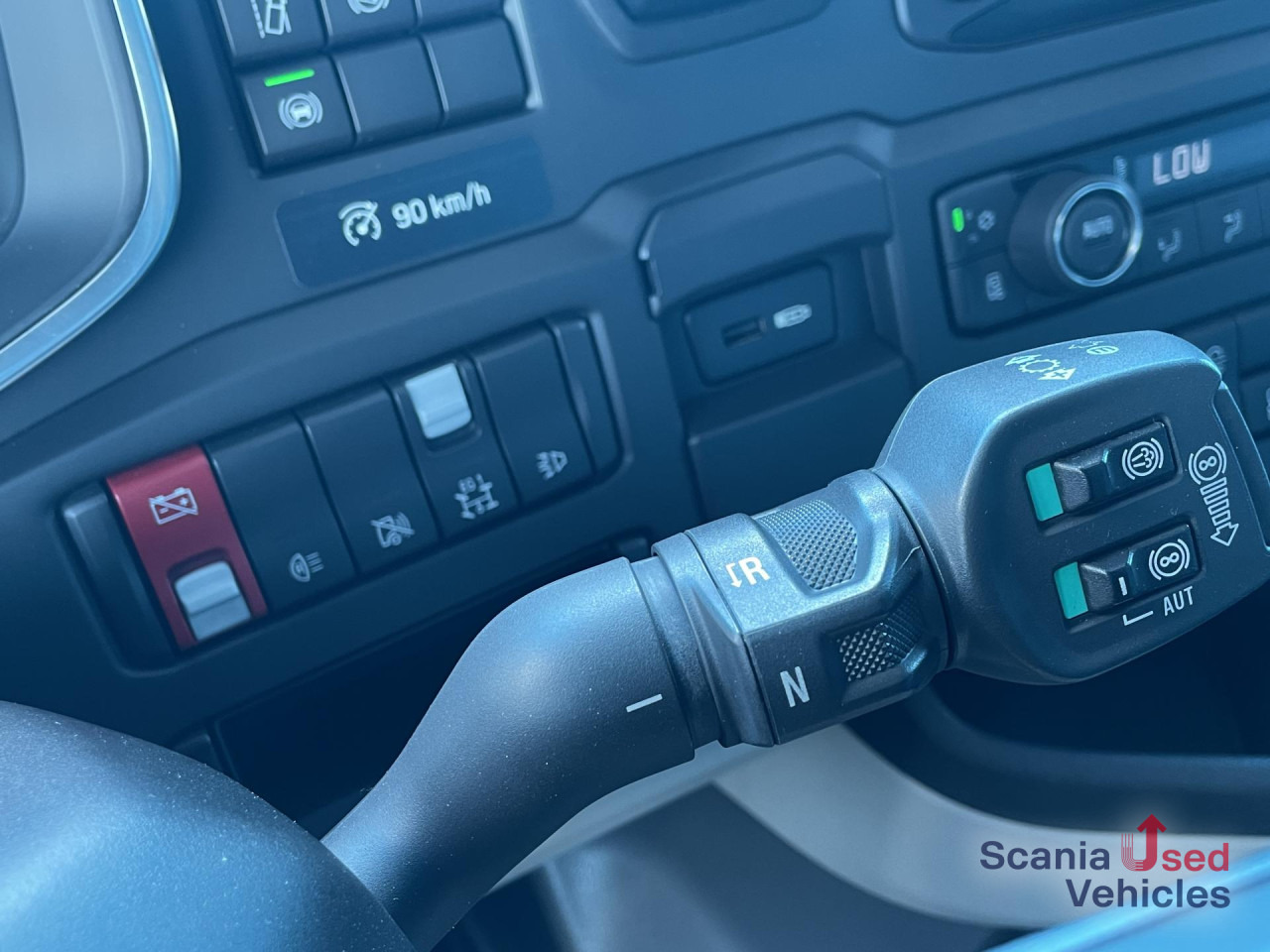 SCANIA R 450 A6x2/4NA RETARDER PTO LED NAVI - Cabeza tractora: foto 5 SCANIA R 450 A6x2/4NA RETARDER PTO LED NAVI - Cabeza tractora: foto 5