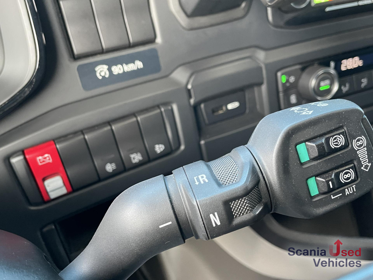 Cabeza tractora SCANIA R 460 A4x2NA RETARDER PTO PARK AIRCO SUPER!: foto 7 Cabeza tractora SCANIA R 460 A4x2NA RETARDER PTO PARK AIRCO SUPER!: foto 7