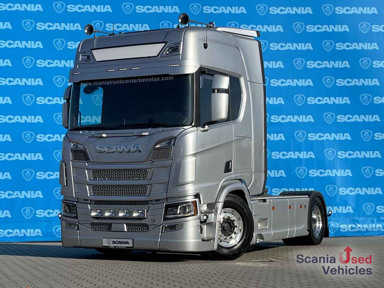 SCANIA R 730 A4x2NB V8 RETARDER FULL AIR 9T NAVI LED S2 - Cabeza tractora: foto 1 SCANIA R 730 A4x2NB V8 RETARDER FULL AIR 9T NAVI LED S2 - Cabeza tractora: foto 1