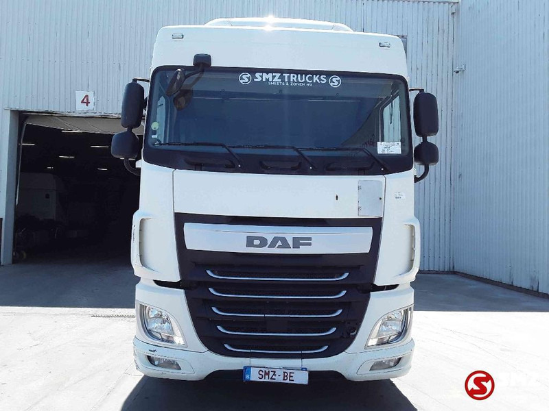 DAF XF 460 Spacecab intarder - Cabeza tractora: foto 2 DAF XF 460 Spacecab intarder - Cabeza tractora: foto 2