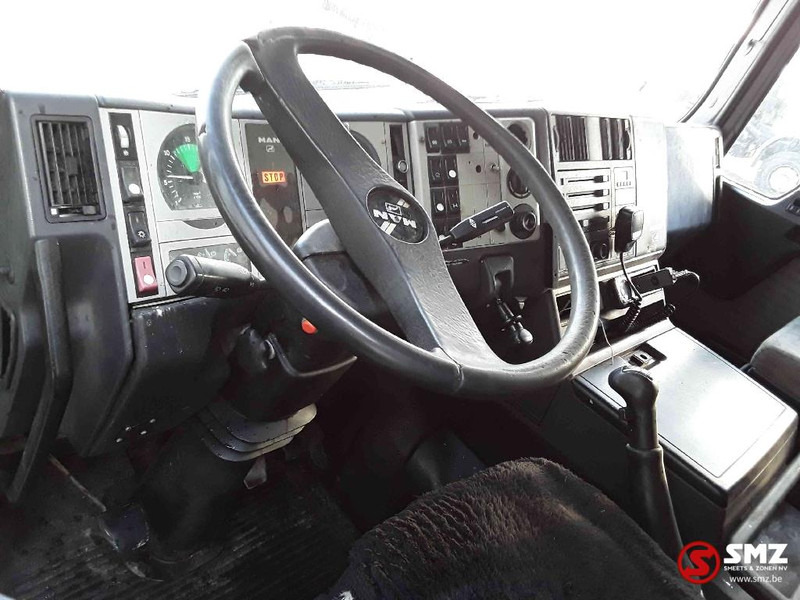 Foto del interior 2: Cabeza tractora MAN 27.463 6x6 Foto del interior 2: Cabeza tractora MAN 27.463 6x6