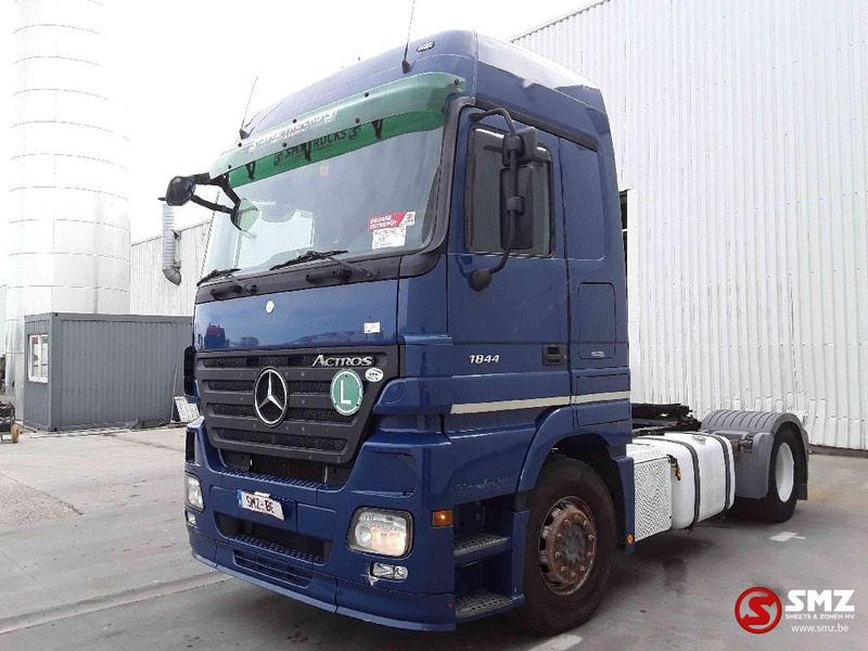 Mercedes-Benz Actros 1844 3 pedals retarder - Cabeza tractora: foto 3 Mercedes-Benz Actros 1844 3 pedals retarder - Cabeza tractora: foto 3