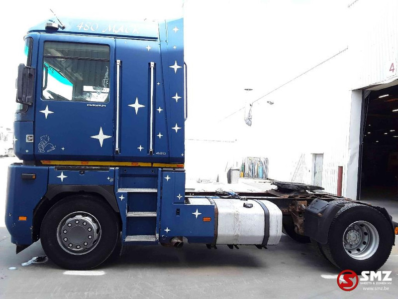 Renault Magnum 480 e tech manual - Cabeza tractora: foto 5 Renault Magnum 480 e tech manual - Cabeza tractora: foto 5