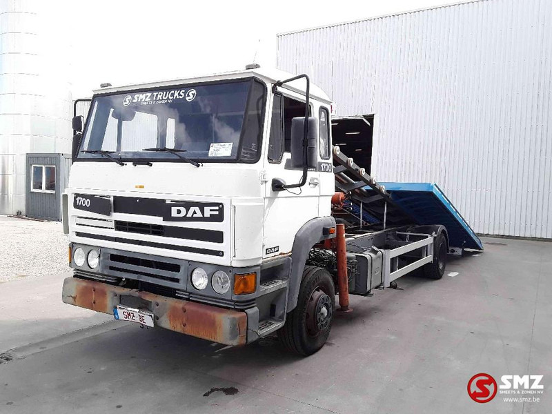 DAF 1700 - Grua de remolque autos: foto 3 DAF 1700 - Grua de remolque autos: foto 3