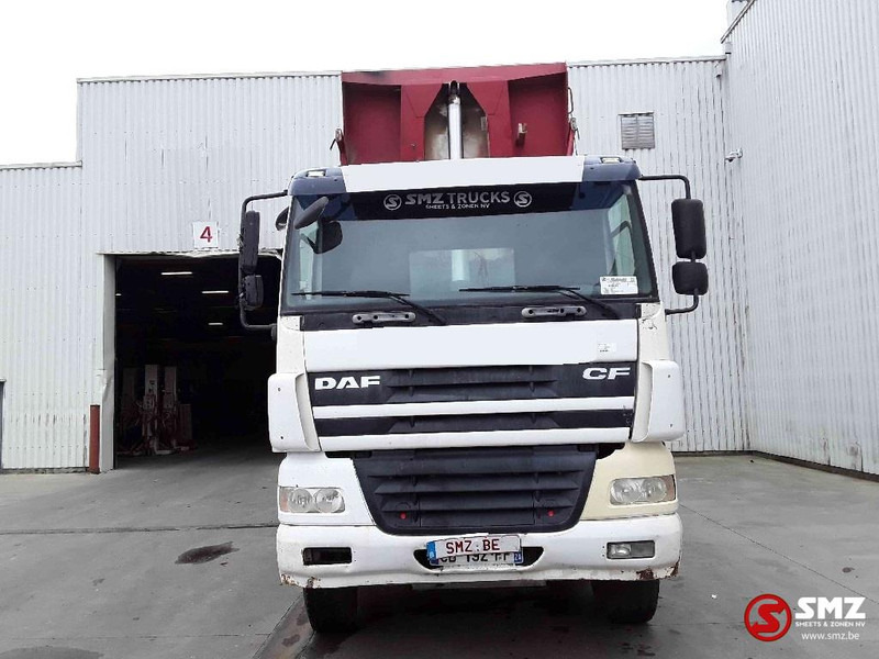 DAF 85 CF 430 8x4 - Camión volquete: foto 2 DAF 85 CF 430 8x4 - Camión volquete: foto 2