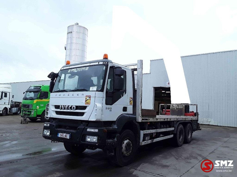 Iveco Trakker 360 6x4 manual chassis - Camión caja abierta, Camión grúa: foto 3 Iveco Trakker 360 6x4 manual chassis - Camión caja abierta, Camión grúa: foto 3