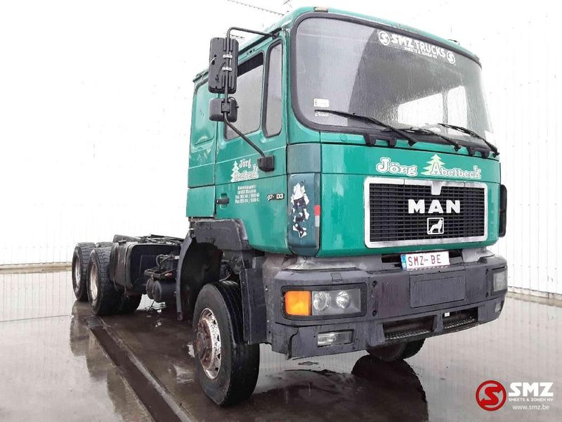 MAN 27.403 6x6 - Camión chasis: foto 1 MAN 27.403 6x6 - Camión chasis: foto 1