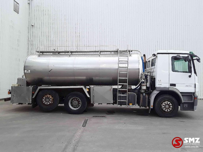 Mercedes-Benz Actros 2544 inox tank - 15.000 liter - retarder - Camión cisterna: foto 4 Mercedes-Benz Actros 2544 inox tank - 15.000 liter - retarder - Camión cisterna: foto 4