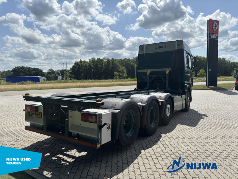 DAF XF 460 8x2 20ft container systeem - Camión portacontenedore/ Intercambiable: foto 3 DAF XF 460 8x2 20ft container systeem - Camión portacontenedore/ Intercambiable: foto 3