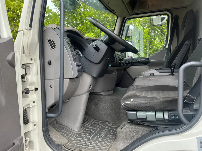 Camión frigorífico DAF LF 220 FA Euro6: foto 8