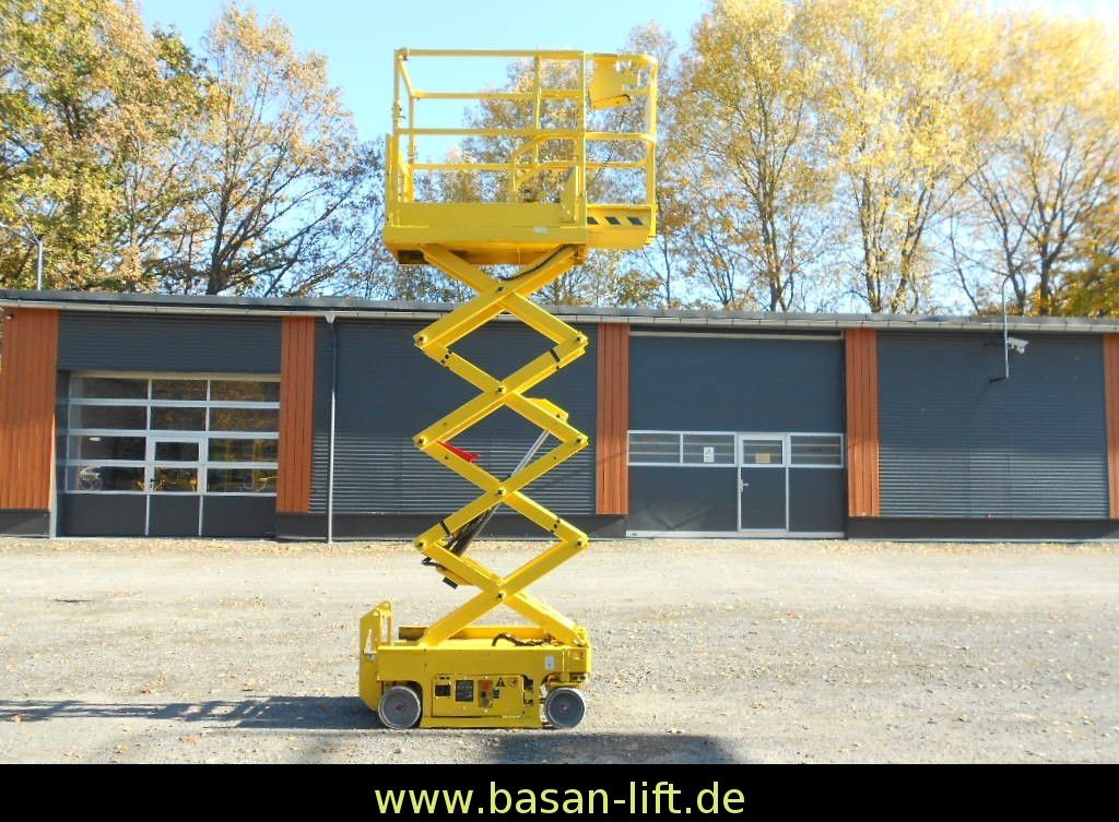 Genie GS 1330, Leichtscherenarbeitsbühne Genie 5,9 m Genie GS 1330, Leichtscherenarbeitsbühne Genie 5,9 m - Plataforma de tijeras: foto 1 Genie GS 1330, Leichtscherenarbeitsbühne Genie 5,9 m Genie GS 1330, Leichtscherenarbeitsbühne Genie 5,9 m - Plataforma de tijeras: foto 1