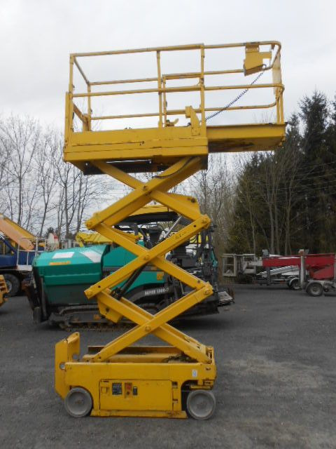 Genie GS 1530, Scherenarbeitsbühne Genie 6,6m - Camión con plataforma elevadora: foto 5 Genie GS 1530, Scherenarbeitsbühne Genie 6,6m - Camión con plataforma elevadora: foto 5