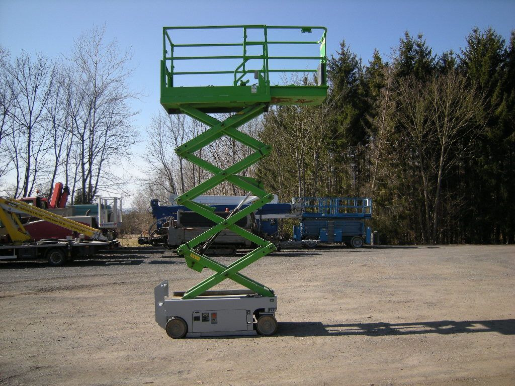 Genie GS 1932, Scherenarbeitsbühne Genie 8 m - Camión con plataforma elevadora: foto 5 Genie GS 1932, Scherenarbeitsbühne Genie 8 m - Camión con plataforma elevadora: foto 5