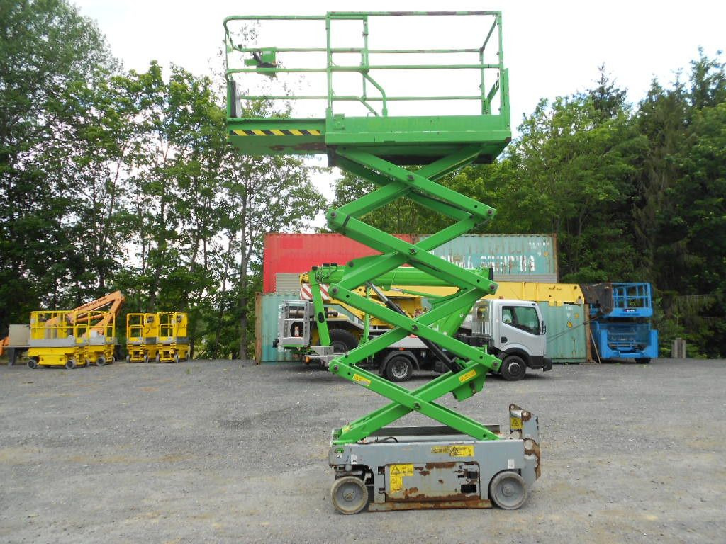 Genie GS 1932, Scherenarbeitsbühne Genie 8 m - Camión con plataforma elevadora: foto 5 Genie GS 1932, Scherenarbeitsbühne Genie 8 m - Camión con plataforma elevadora: foto 5